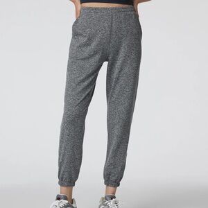 Vuori Women’s Boyfriend Jogger